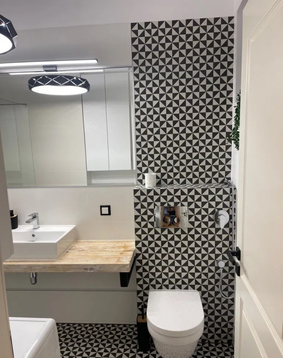 Apartament 3 camere , 80 MP, PARTER + CURTE, ULTRACENTRAL