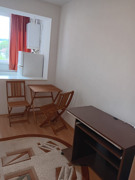 🏡 Garsonieră de închiriat – Mihai Viteazu, Brașov | Renovată, utilată complet