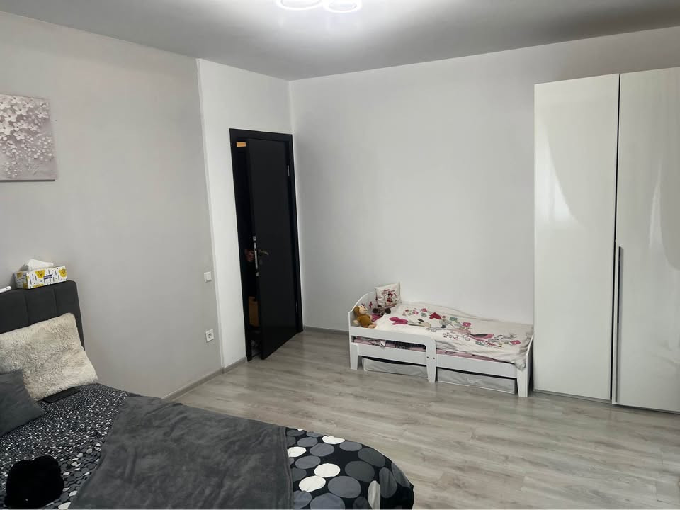 🏡 PROPRIETAR VÂND APARTAMENT 2 CAMERE – SÂNPETRU, CARTIER SUBCETATE
