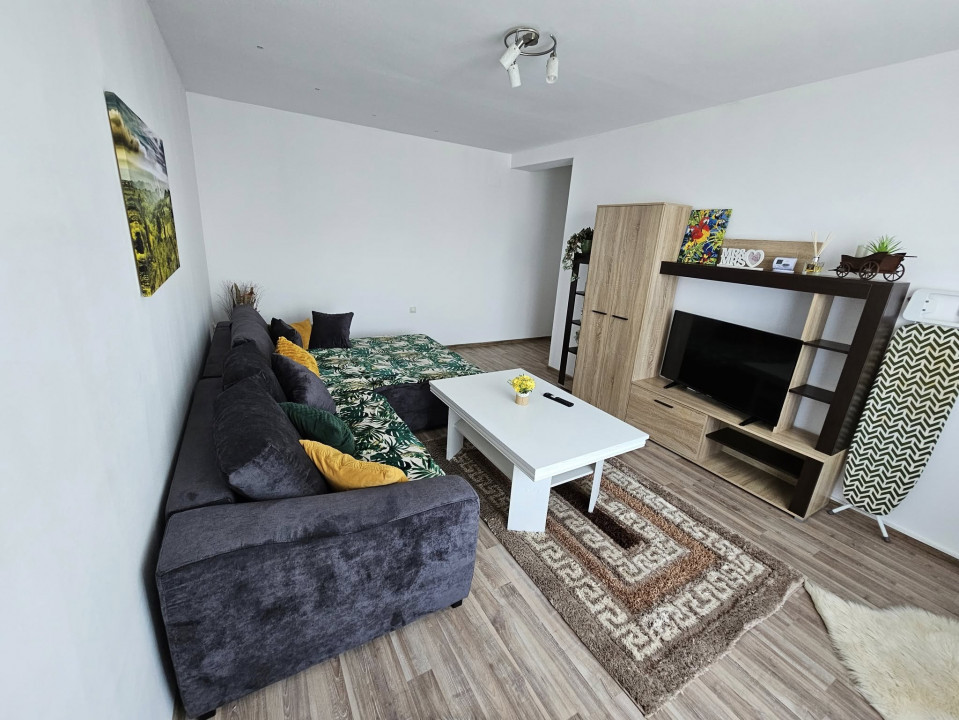 Apartament 2 cam, 60 MP, et 3, TRACTORUL