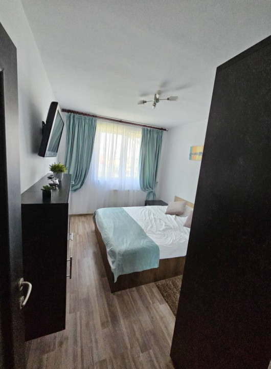Apartament 2 cam, 60 MP, et 3, TRACTORUL