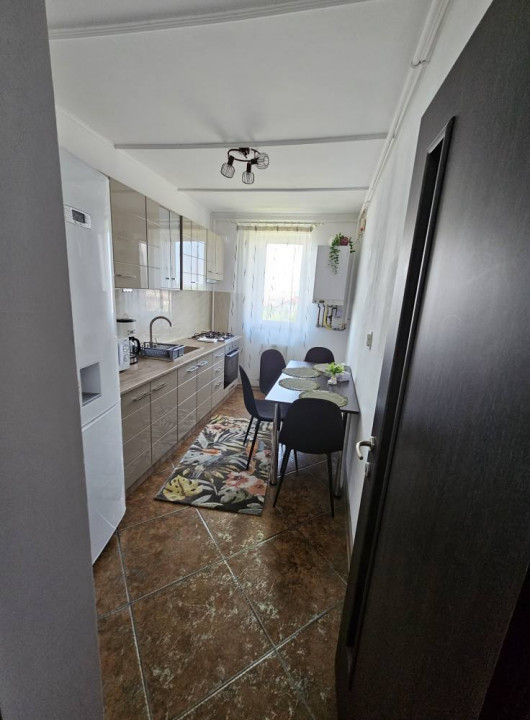 Apartament 2 cam, 60 MP, et 3, TRACTORUL
