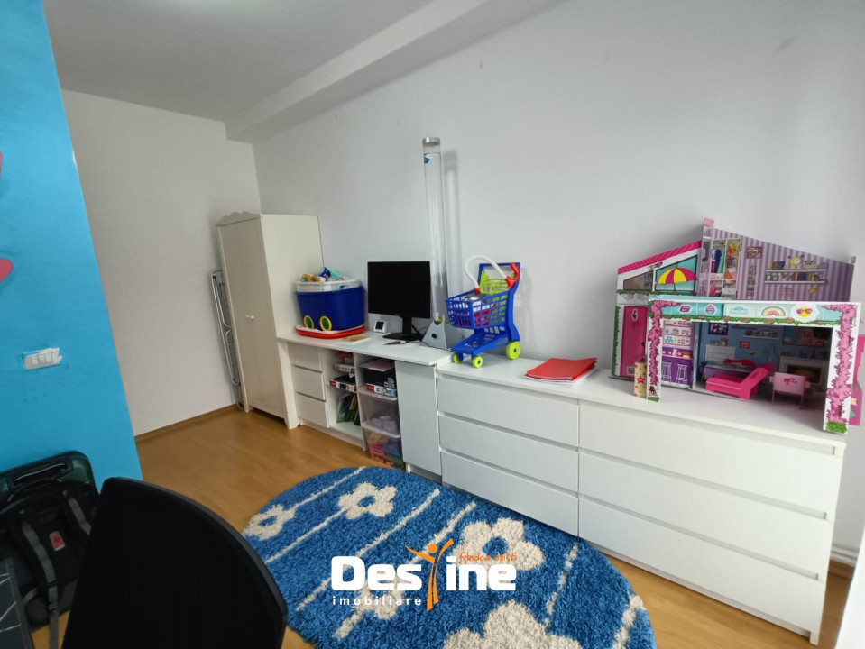 Casă tip triplex 4 camere 97 mp utili Valea Adâncă - 5 drumuri