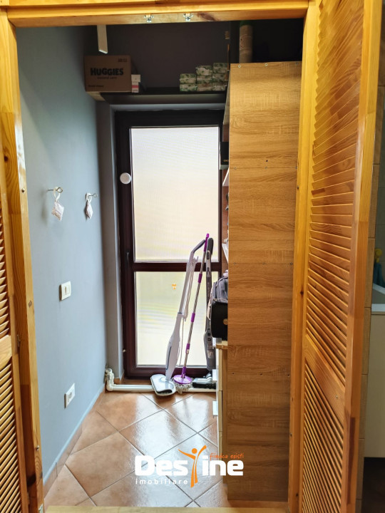 Casă tip triplex 4 camere 97 mp utili Valea Adâncă - 5 drumuri
