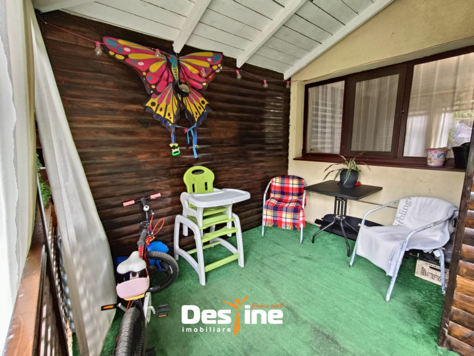 Casă tip triplex 4 camere 97 mp utili Valea Adâncă - 5 drumuri