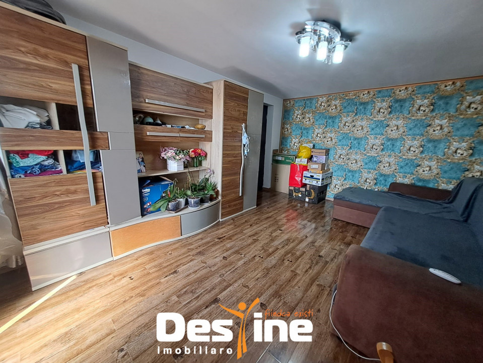 MIROSLAVA, Apartament 2 camere DECOMANDAT, 55 MP