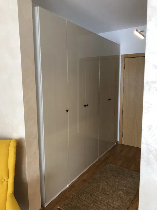 📍 Studio ultracentral de închiriat – mobilat modern, finisaje premium