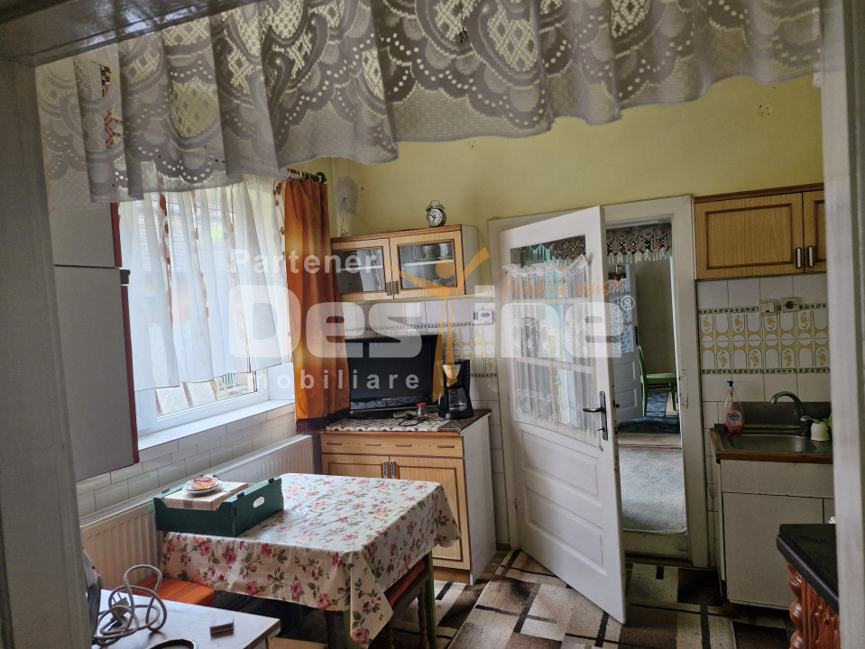 Casă frumoasă - zonă liniștită