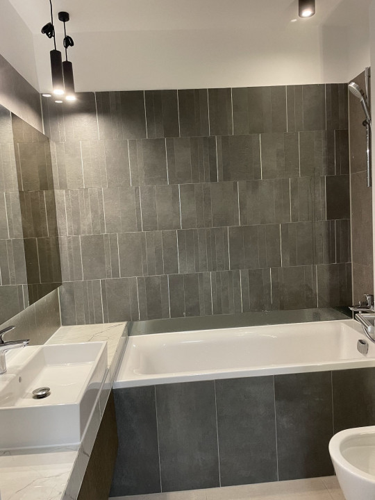 APARTAMENT 2 CAMERE ZONA TRACTORUL COMPLEXUL Qualis 2 - MOBILAT MODERN 