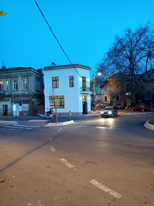 Spatiu Comercial Unirii  Traian  300 mp 