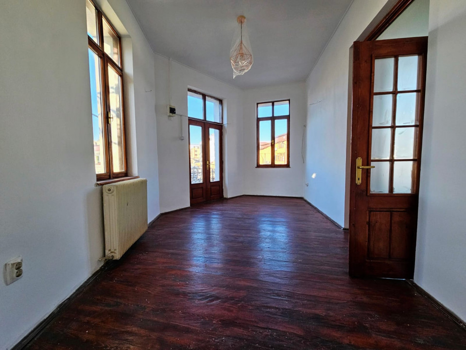 Spatiu Comercial Unirii  Traian  300 mp 