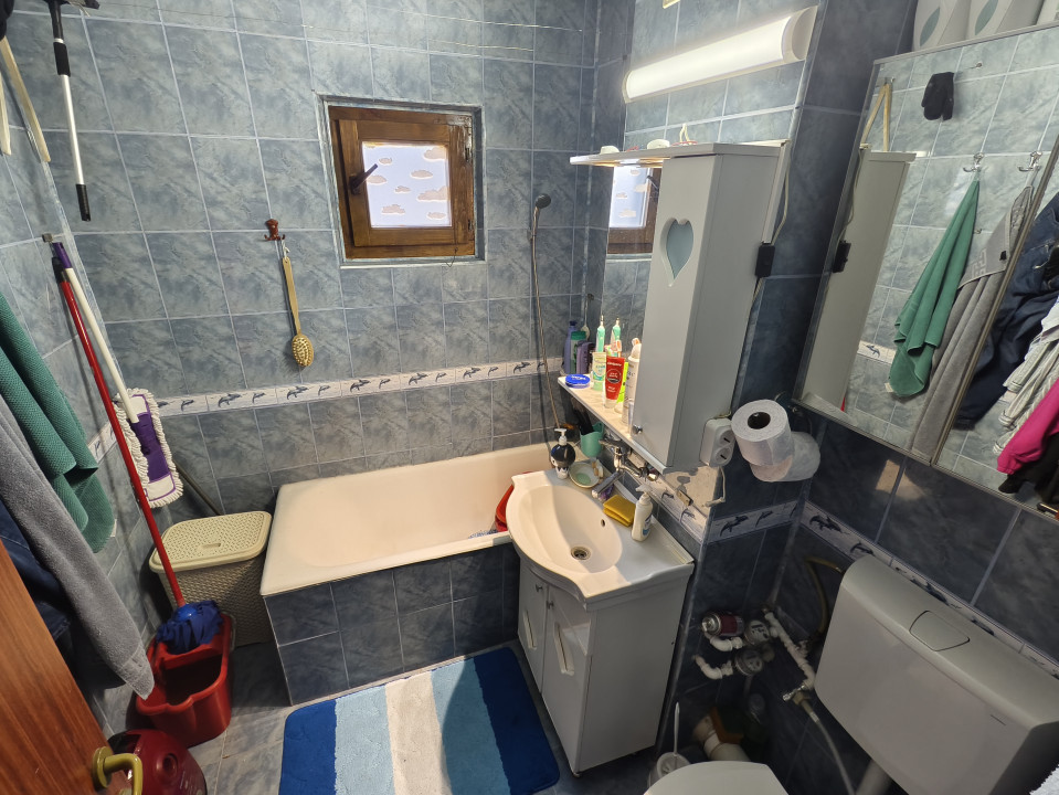 Apartament 3 camere decomandat zona Cantacuzino