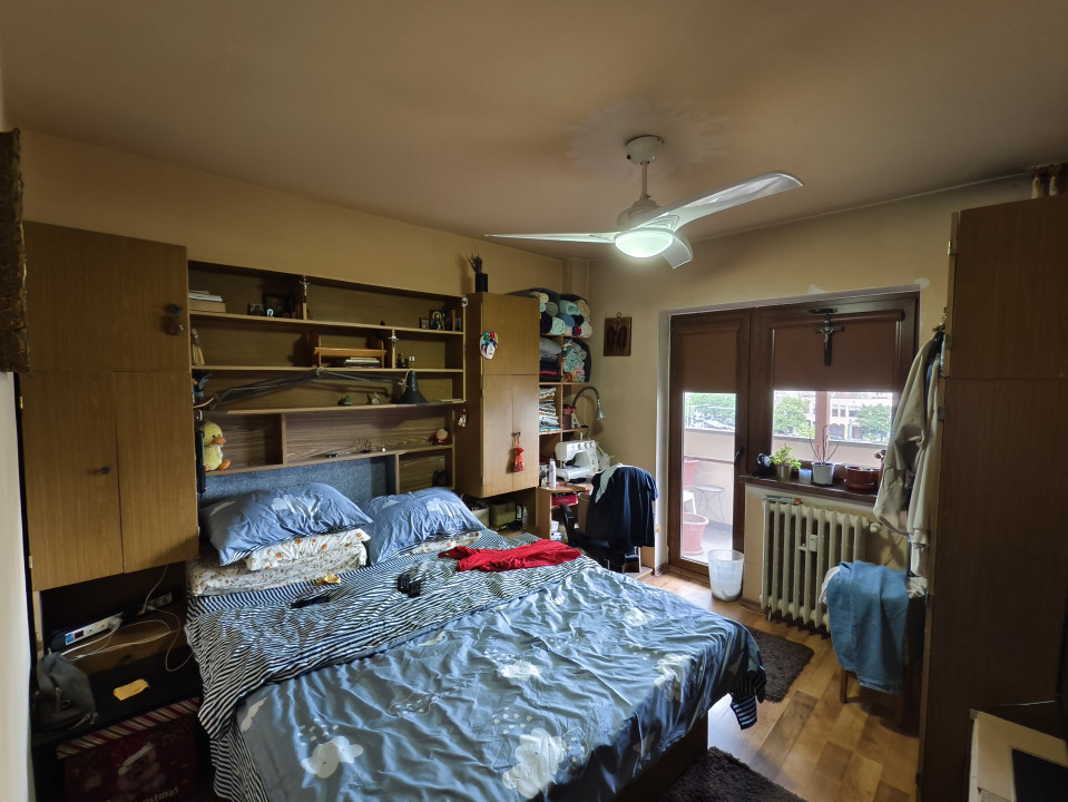Apartament 2 camere decomandat rond Caraiman
