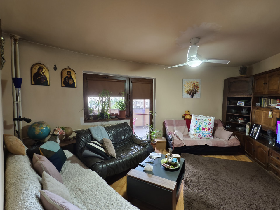 Apartament 2 camere decomandat rond Caraiman