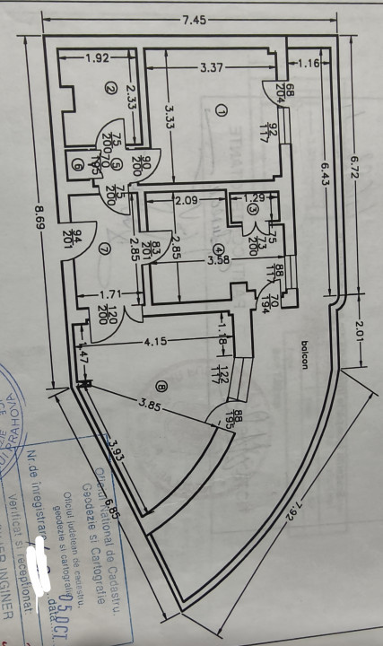Apartament 2 camere decomandat rond Caraiman