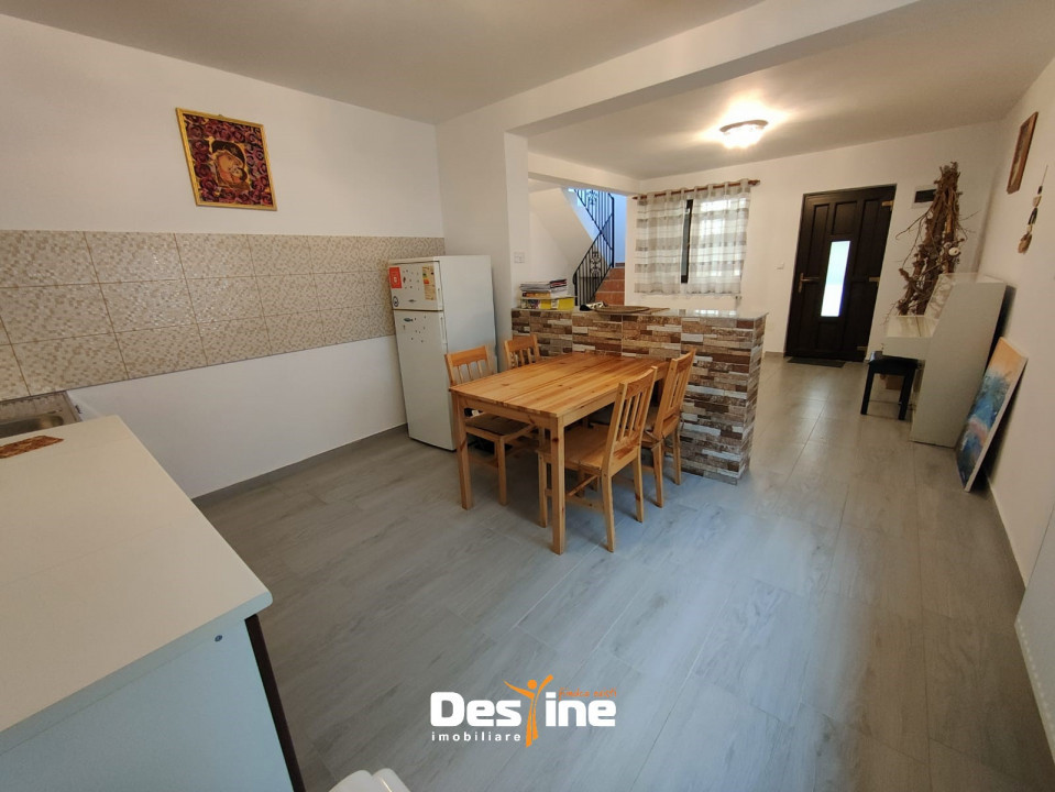 Valea Lupului - Casă triplex 90 mp la preț de apartament