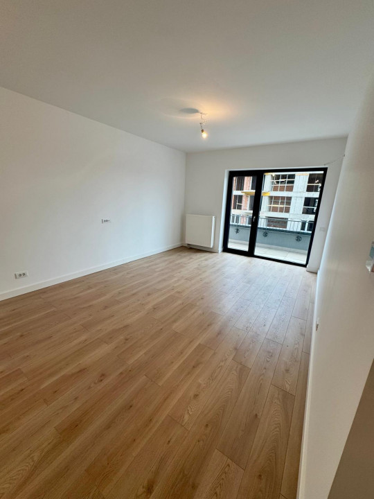 Apartament super ofertă în Silk District! 2 camere, terasă mare și parcare
