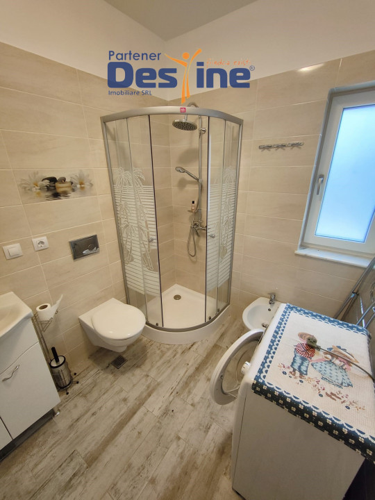 Casă individuală 63mp + 900mp teren la Asfalt, garaj - REDIU