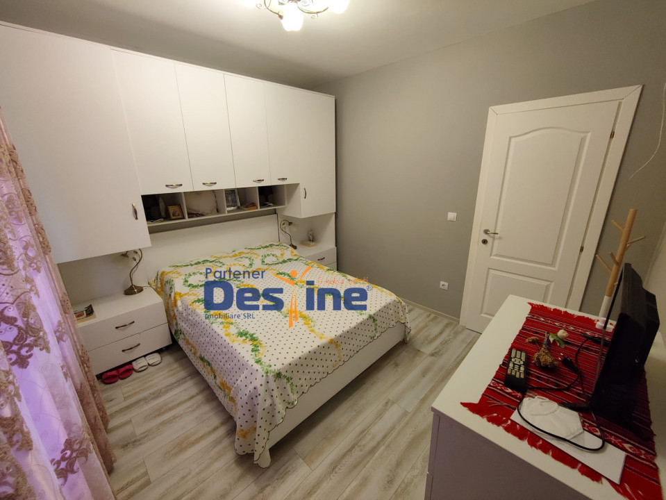Casă individuală 63mp + 900mp teren la Asfalt, garaj - REDIU
