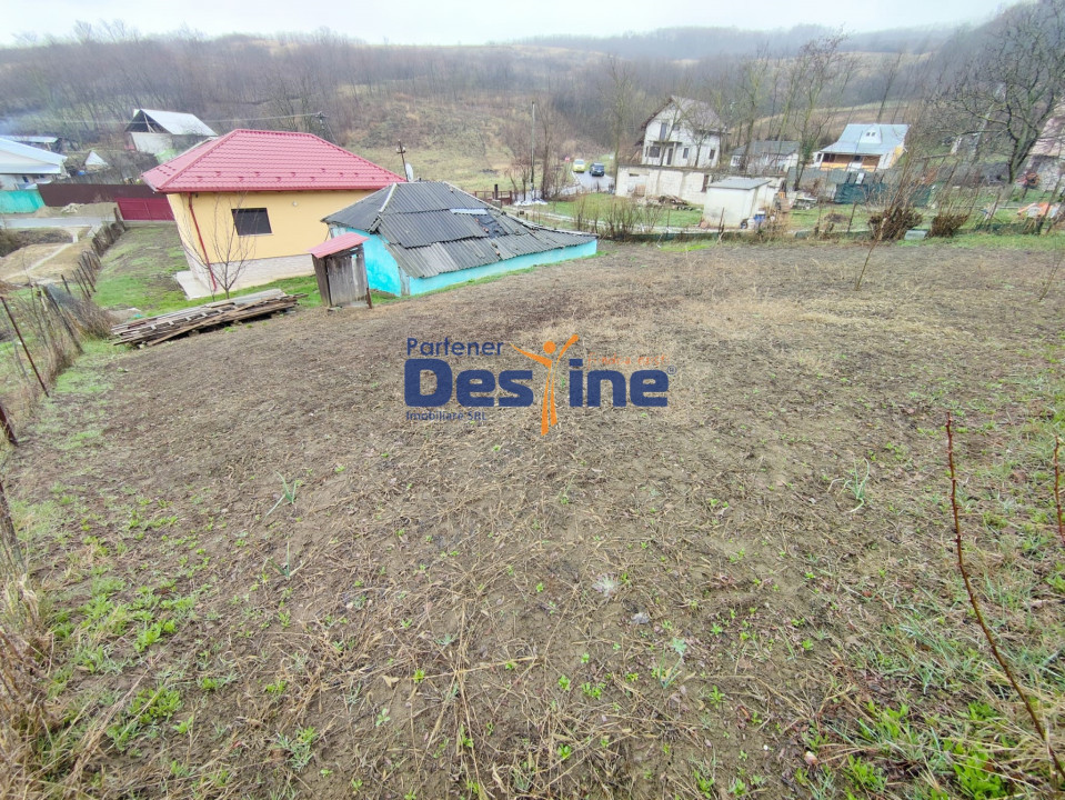Casă individuală 63mp + 900mp teren la Asfalt, garaj - REDIU