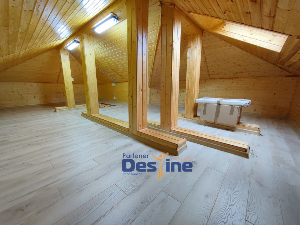 Casă individuală 63mp + 900mp teren la Asfalt, garaj - REDIU