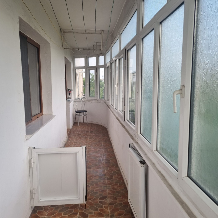 APARTAMENT DE VANZARE CU 3 CAMERE 