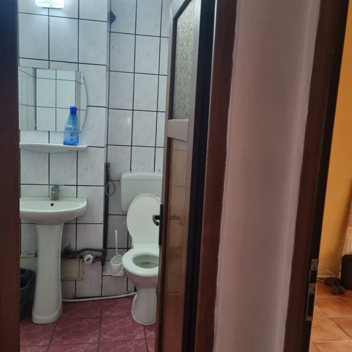 APARTAMENT DE VANZARE CU 3 CAMERE 