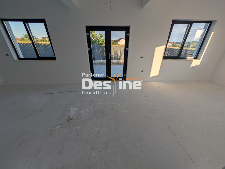 Casă individuală P+POD 4 camere 107 mp utili, 2 băi cu geam, teren 500 mp Breazu