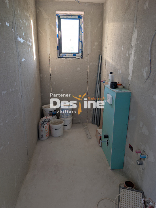 Casă individuală P+POD 4 camere 107 mp utili, 2 băi cu geam, teren 500 mp Breazu