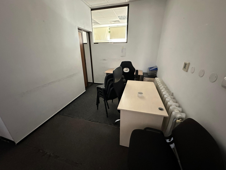 Spatiu parcare privata birouri/clinica/ Pacurari 