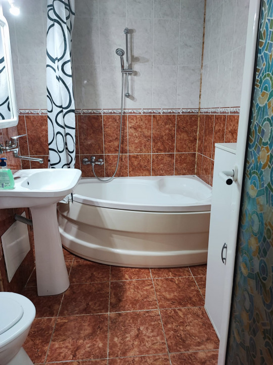 APARTAMENT 3 CAMERE - ASTRA - pet-friendly 