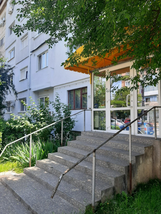 Vanzare Spatiu comercial