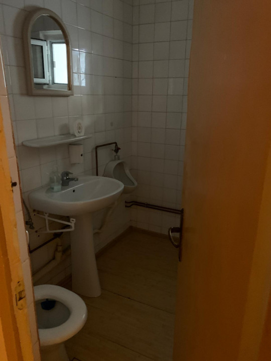 Apartament 4 Camere Metrou Dristor-folosinta spatiu comercial