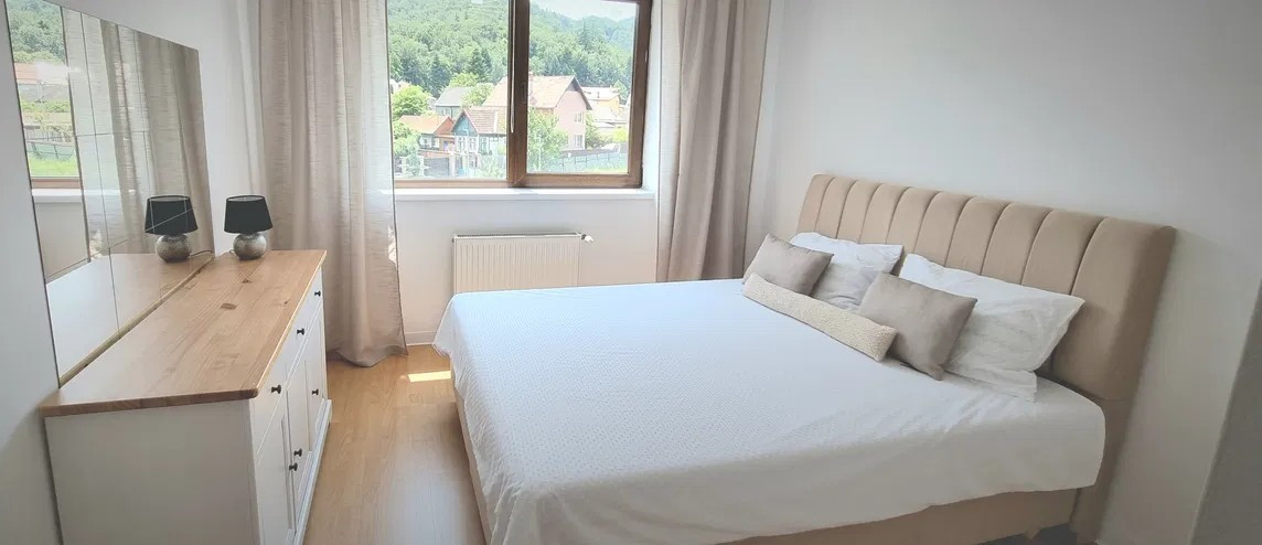 Apartament 3 camere 70 MP, et 1, LACUL NOUA