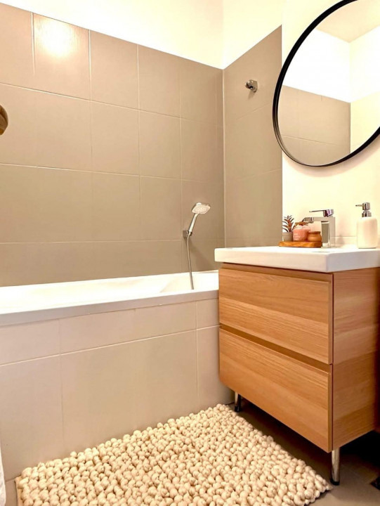 Apartament 3 camere 70 MP, et 1, LACUL NOUA
