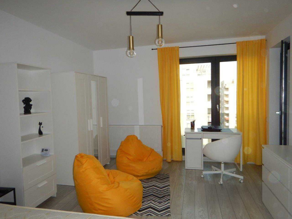 Garsonieră spațioasă de închiriat – Complex Valcom, Brașov | 42 m² | Decomandata