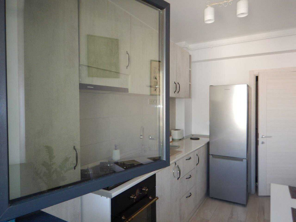 Garsonieră spațioasă de închiriat – Complex Valcom, Brașov | 42 m² | Decomandata