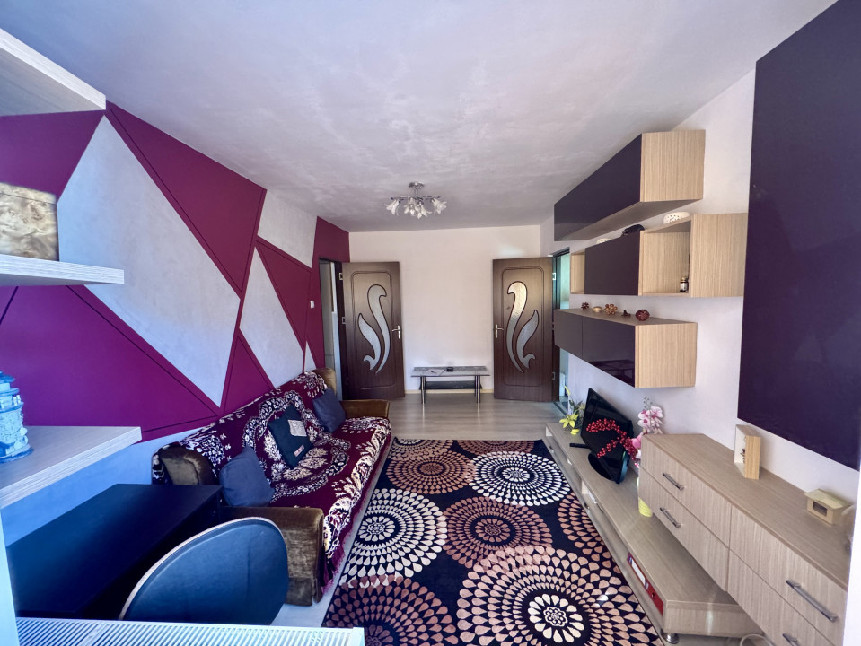 Apartament 3 camere la cheie etaj 2