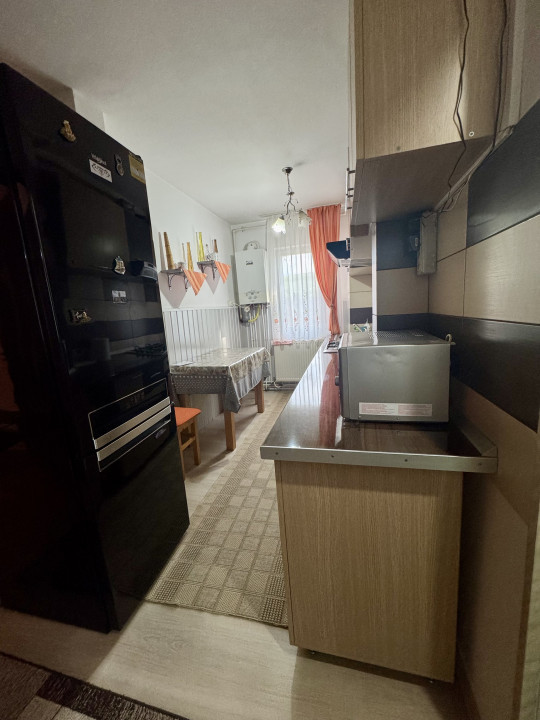 Apartament 3 camere la cheie etaj 2