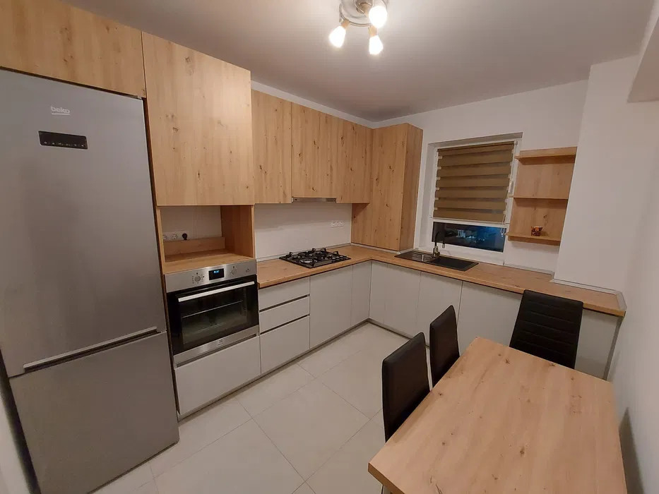 🏡 Apartament modern cu 2 camere de inchiriat – zona Tractorul , Brașov