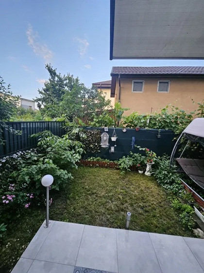 Apartament 2 Camere si curte proprie  Popesti Leordeni 