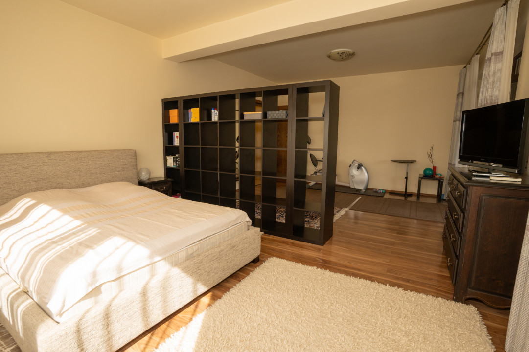 Vila individuala Peris Ilfov , 7 camere , 5 bai , piscina acopeita 