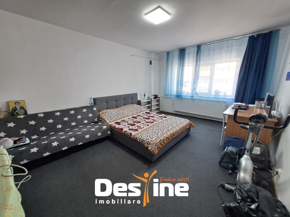ZIMBRU, Apartament 1 camera, DECOMANDAT, 72.000 euro