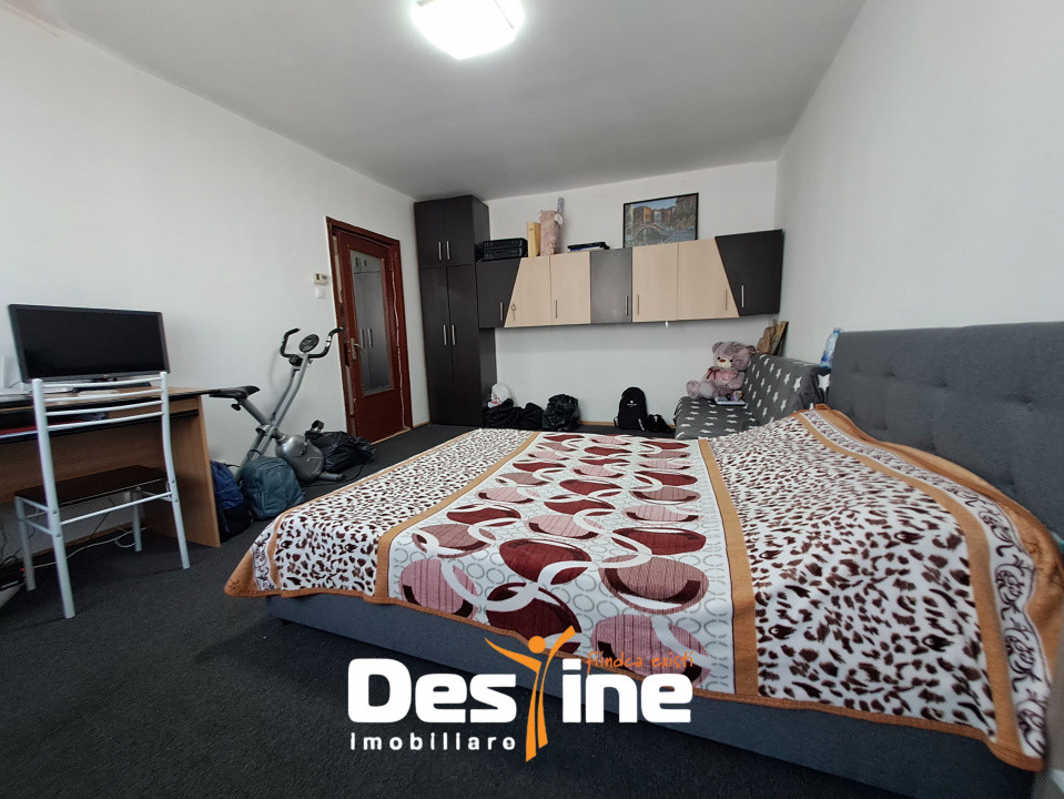 ZIMBRU, Apartament 1 camera, DECOMANDAT, 72.000 euro