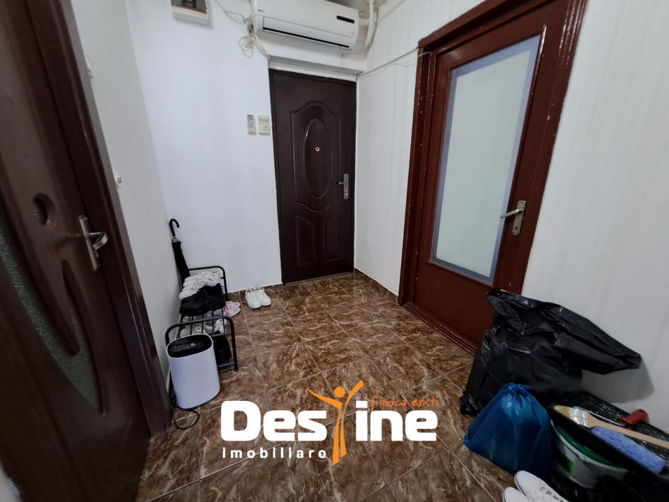 ZIMBRU, Apartament 1 camera, DECOMANDAT, 72.000 euro