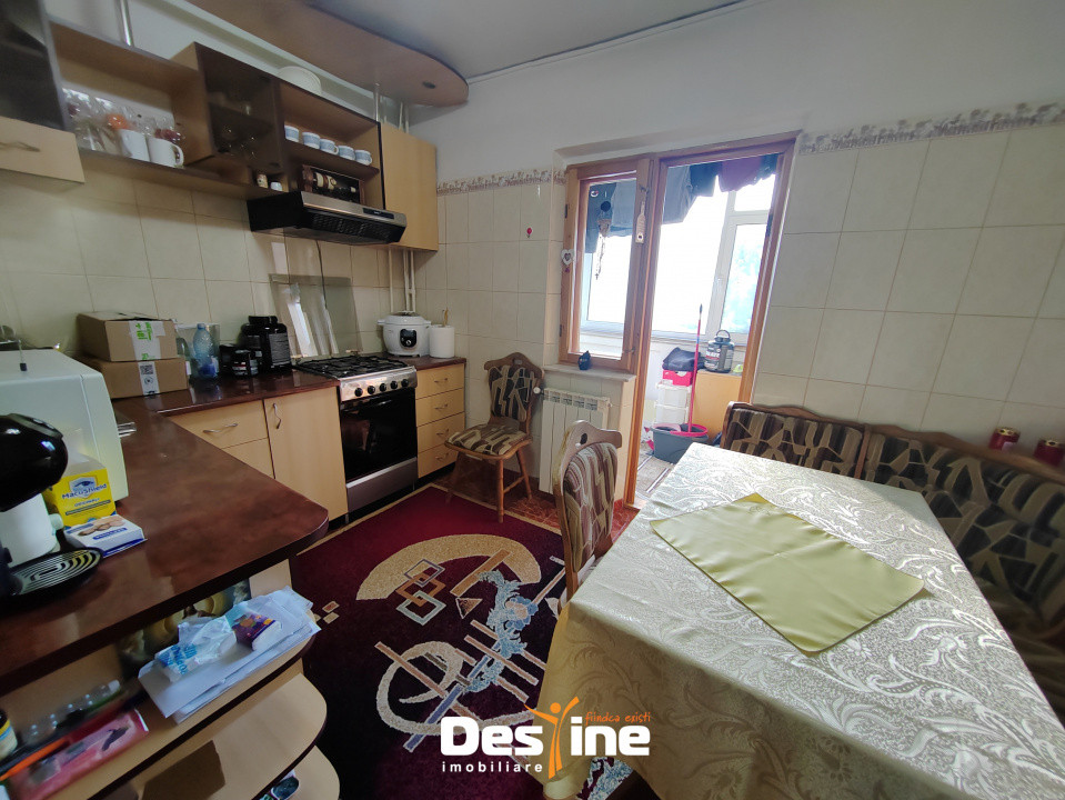  cartier NICOLINA II - Apartament 3 camere DECOMANDAT 70,23 mp