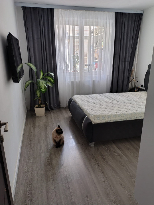 Apartament 3 CAM DECOMANDAT 70 MP, PARTER - GRADINA, ASTRA