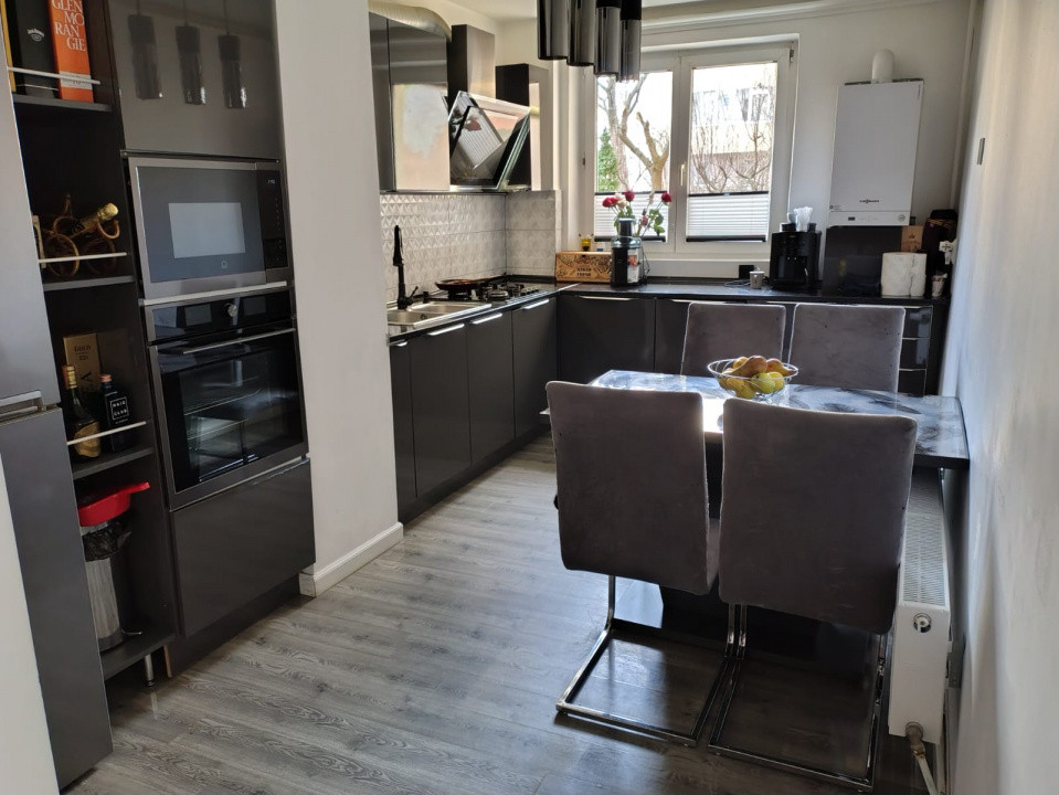 Apartament 3 CAM DECOMANDAT 70 MP, PARTER - GRADINA, ASTRA