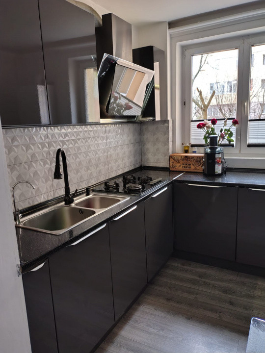 Apartament 3 CAM DECOMANDAT 70 MP, PARTER - GRADINA, ASTRA