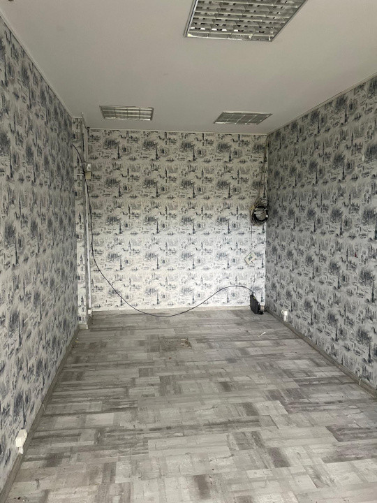Spatiu Comercial Bdul Ghencea -18 mp 700 Euro